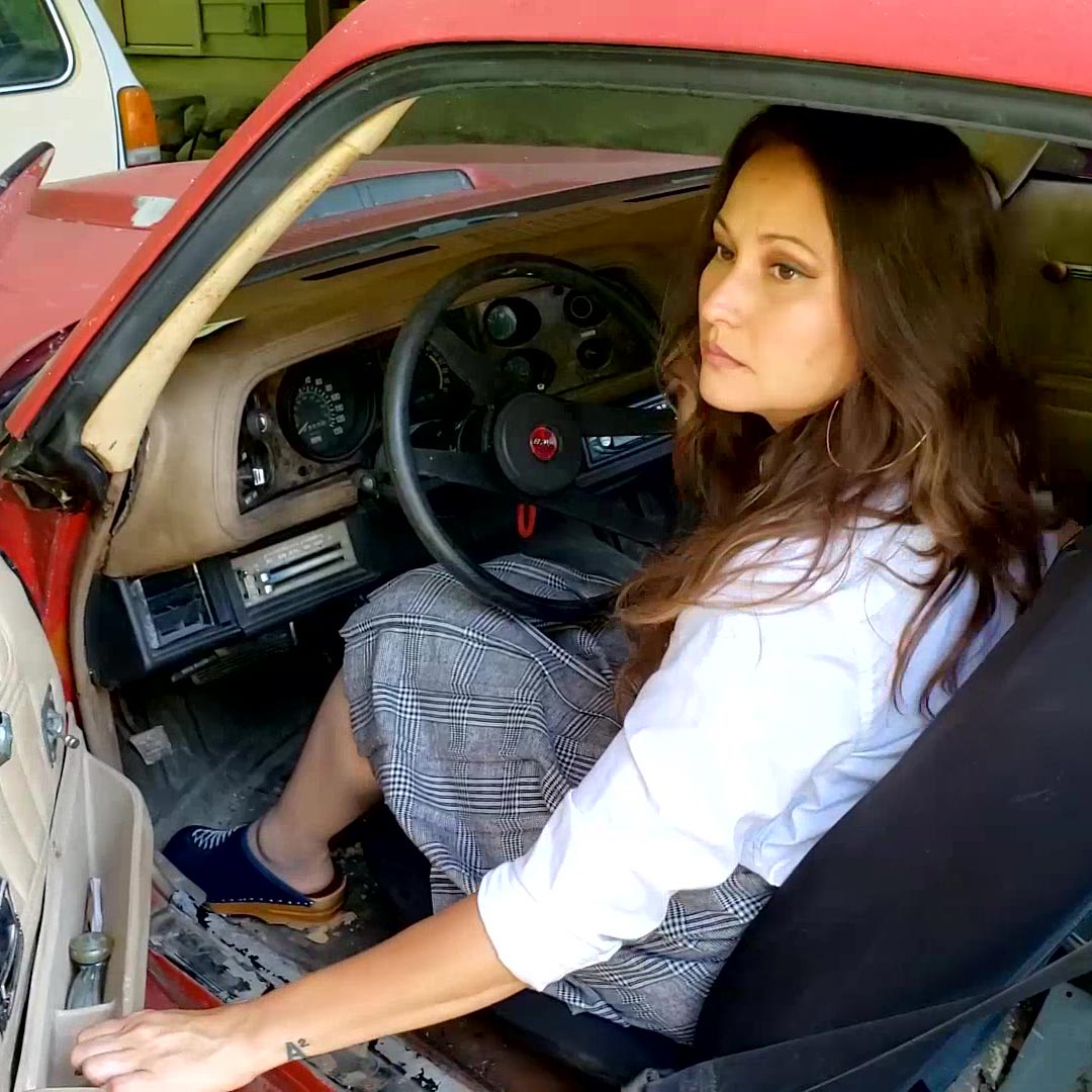 Jane Domino Starts Up & Moves the Volvo & Z28 Pre-Custom 1337